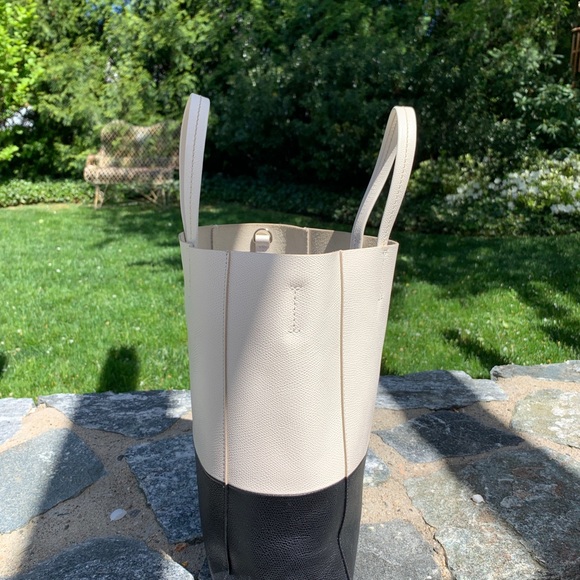 Celine Small Cabas Bag. - Picture 7 of 11